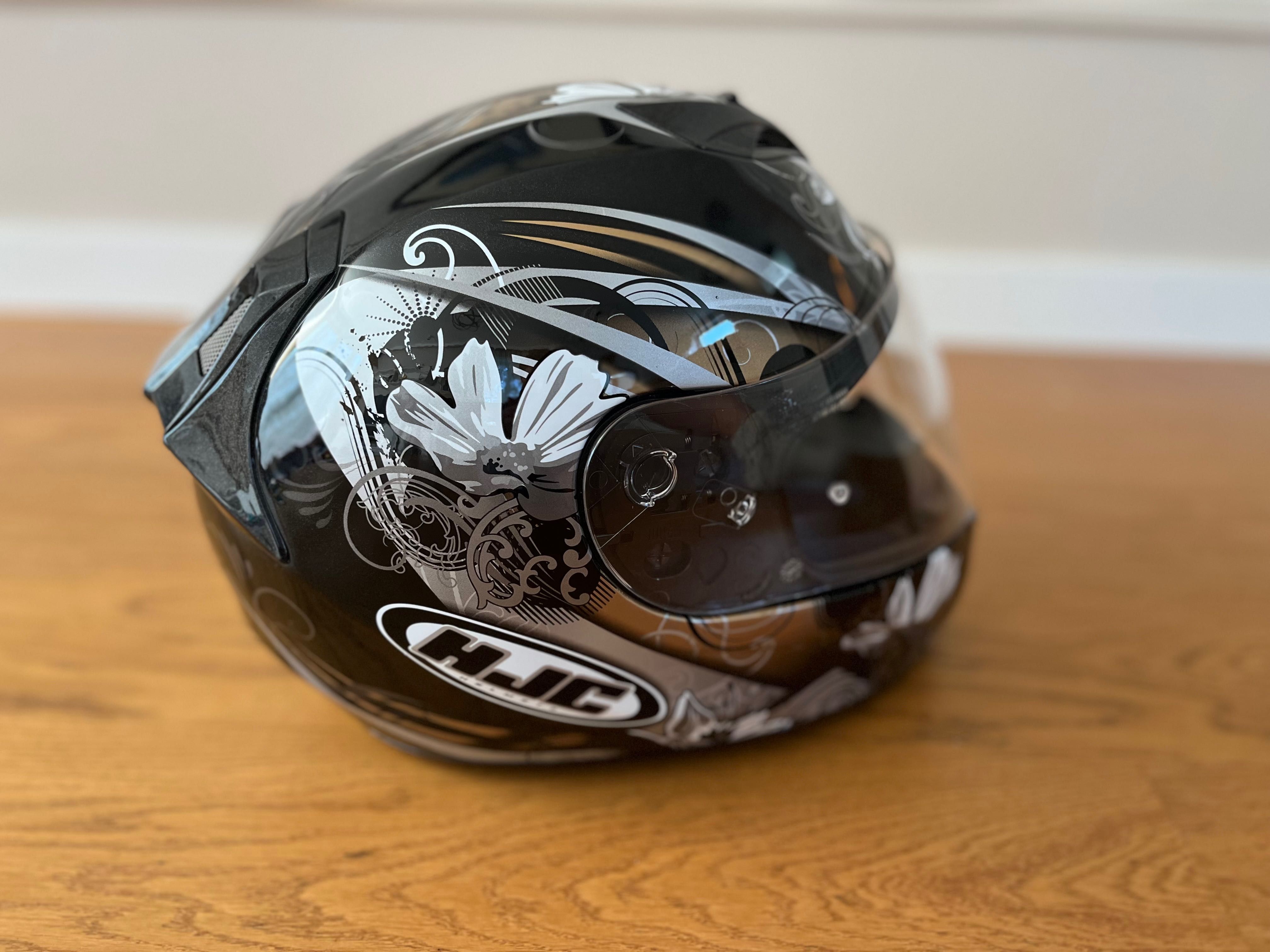 Kask HJC kobiecy czarny XS Helmets