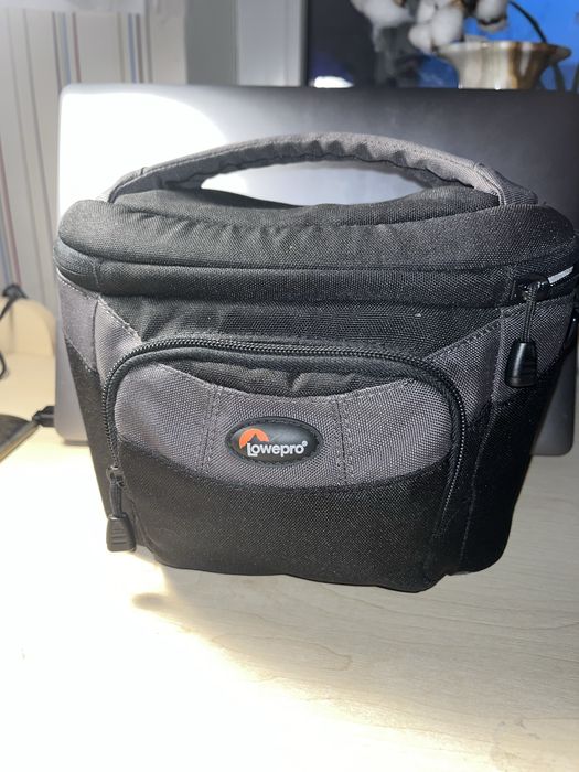 Фотоаппарат Nikon d90 с объективом 18-105