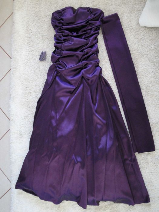 Vestido Roxo Acetinado com Echarpe Própria Cerimónia/Festa S