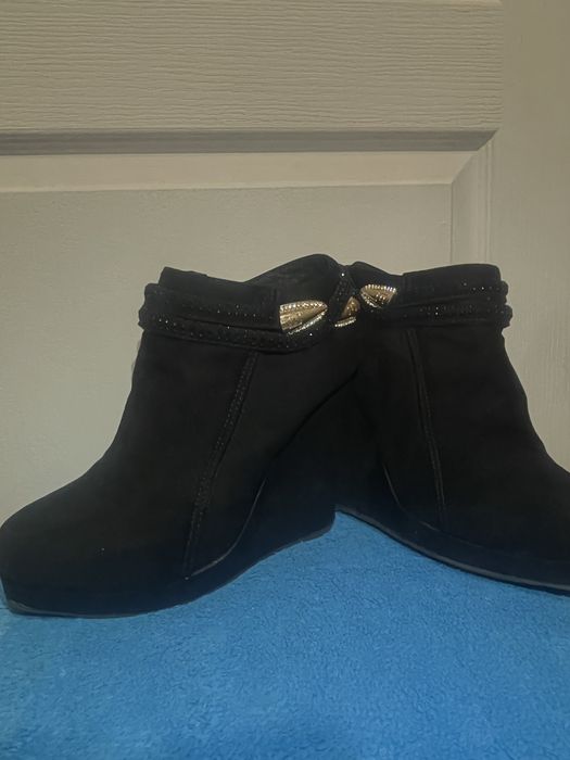 Гарні черевички, стан добрий