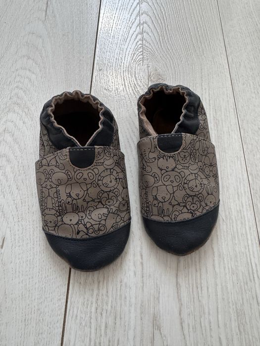 Kapcie paputki Robeez 23/24 miekkie buciki zlobek przedszkole