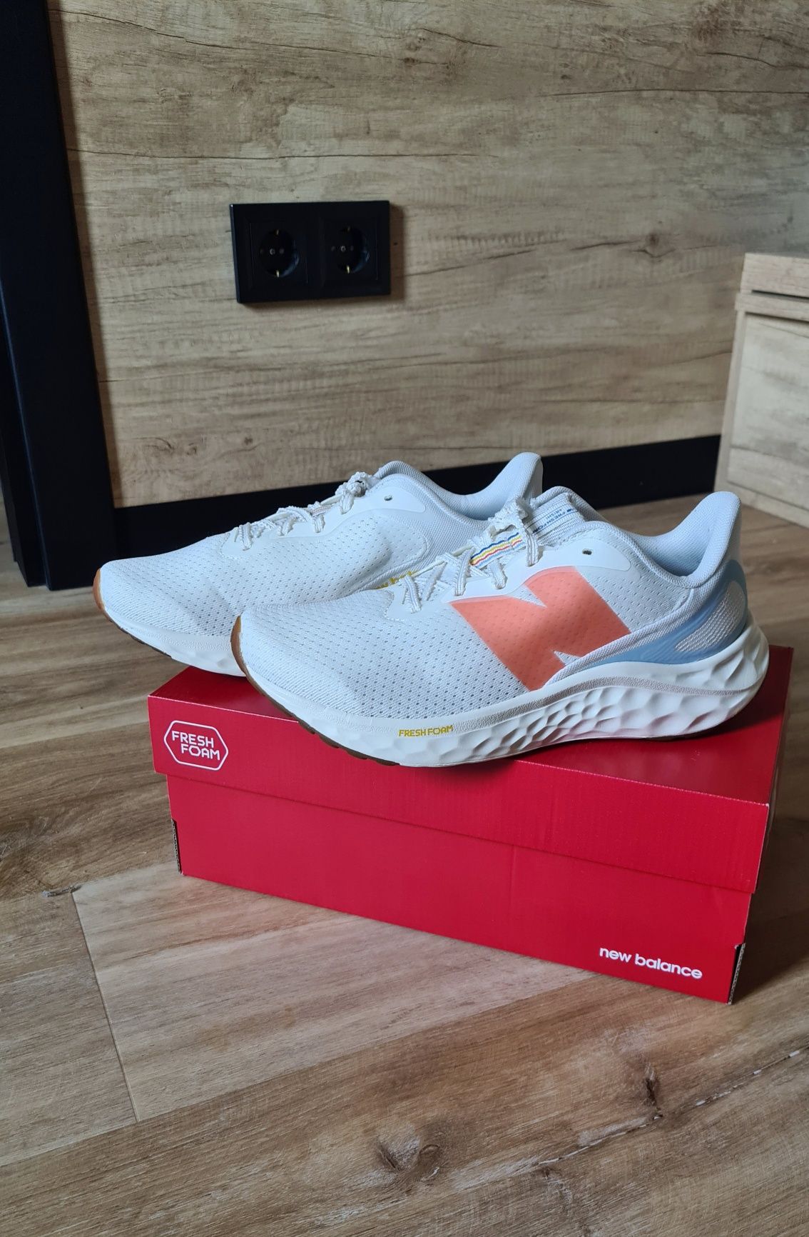 Бігові кросівки New Balance (дуже легкі)