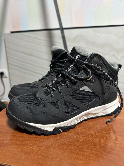 Ботинки зимнее  Timberland 38 розмир