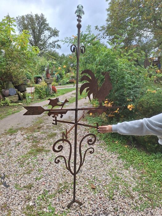 Wiatrowskaz metalowy duży