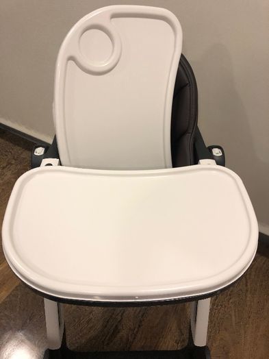Cadeira Refeições Peg-Pérego de couro ecológico de cor castanha