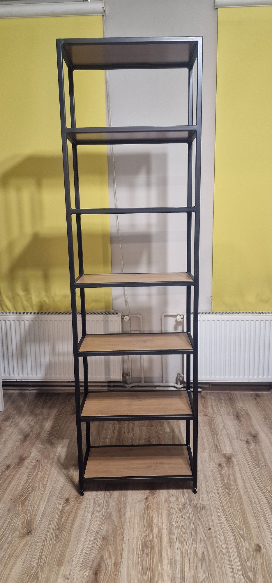 Regał w stylu loft