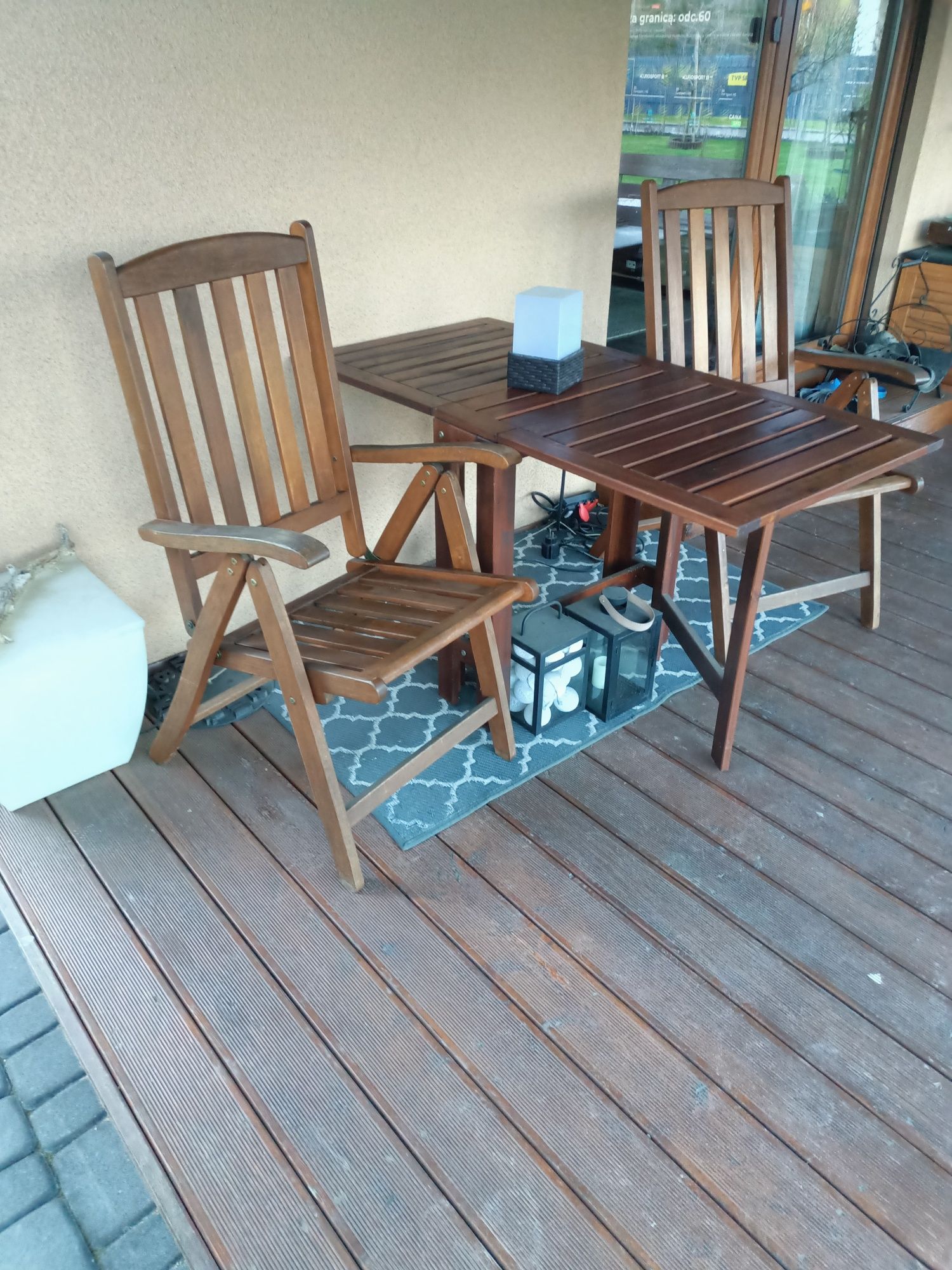 Zestaw mebli stół drewniany ikea + 2 krzesła ogrodowe