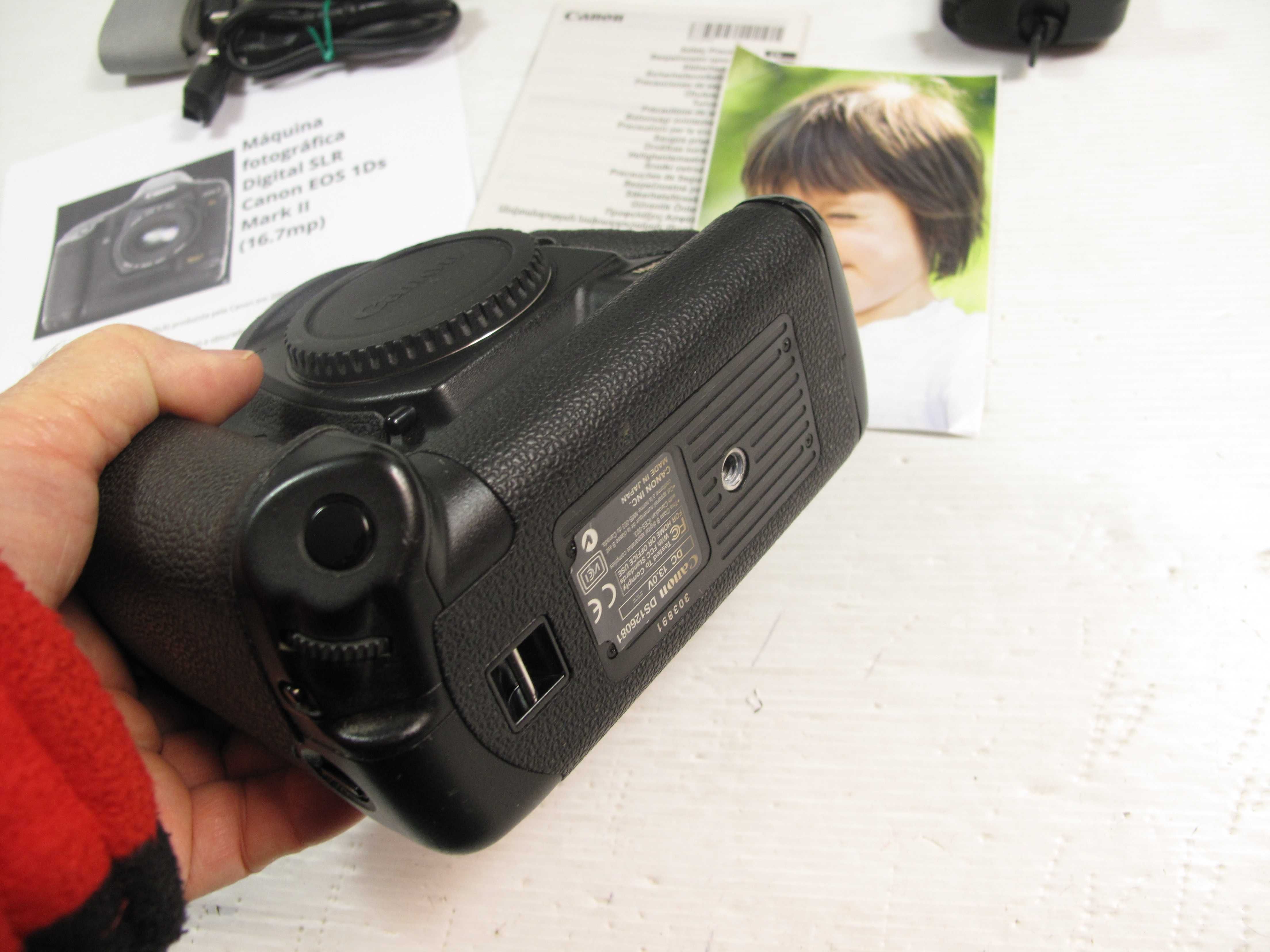 Canon 1D S Mark II (Fullframe) estado geral conforme fotos
