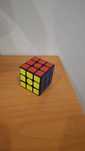 Cubo Mágico 3x3- ideal para treino(Em bom estado)- Preço negociavel
