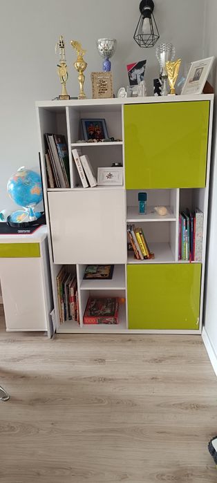 Komplet mebli do pokoju dziecięcego, młodzieżowego z biurkiem