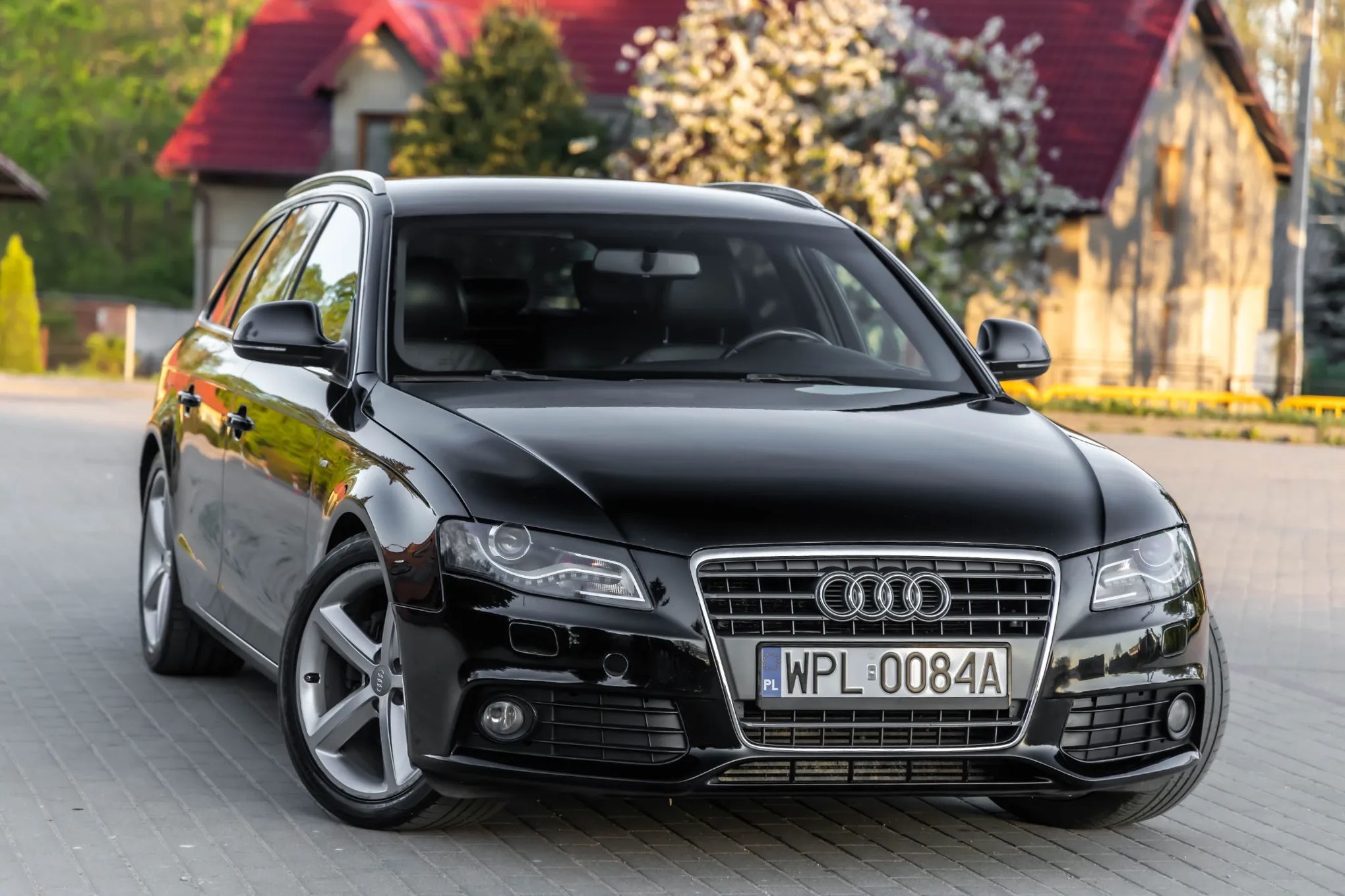 Audi A4 B8~S line~Navi~Alcantara. Czujniki cof~Ledy!!!