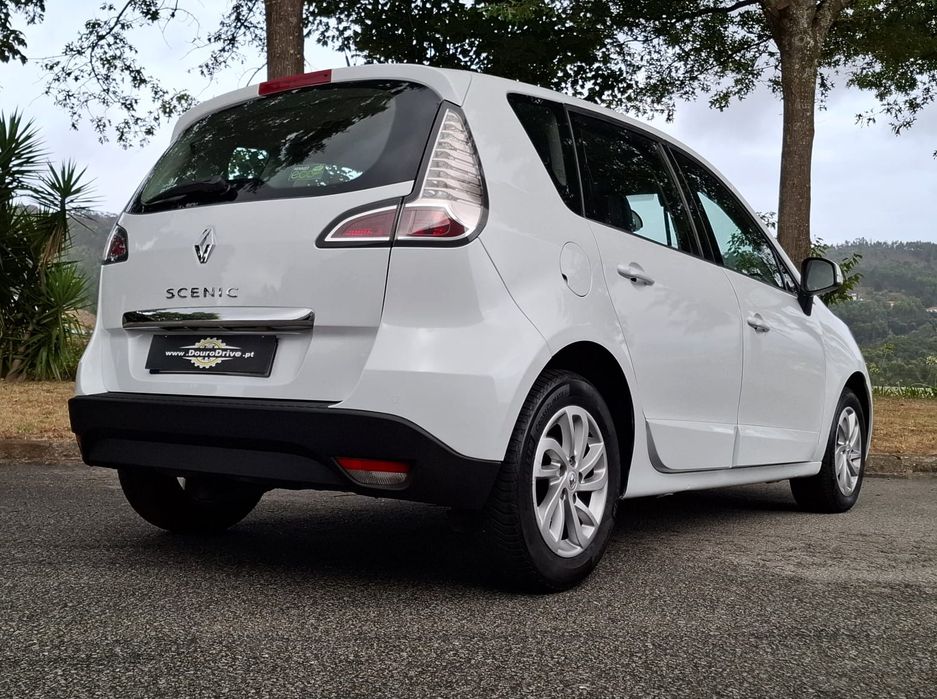 Renault Megane Scenic 1.5DCi 110cv