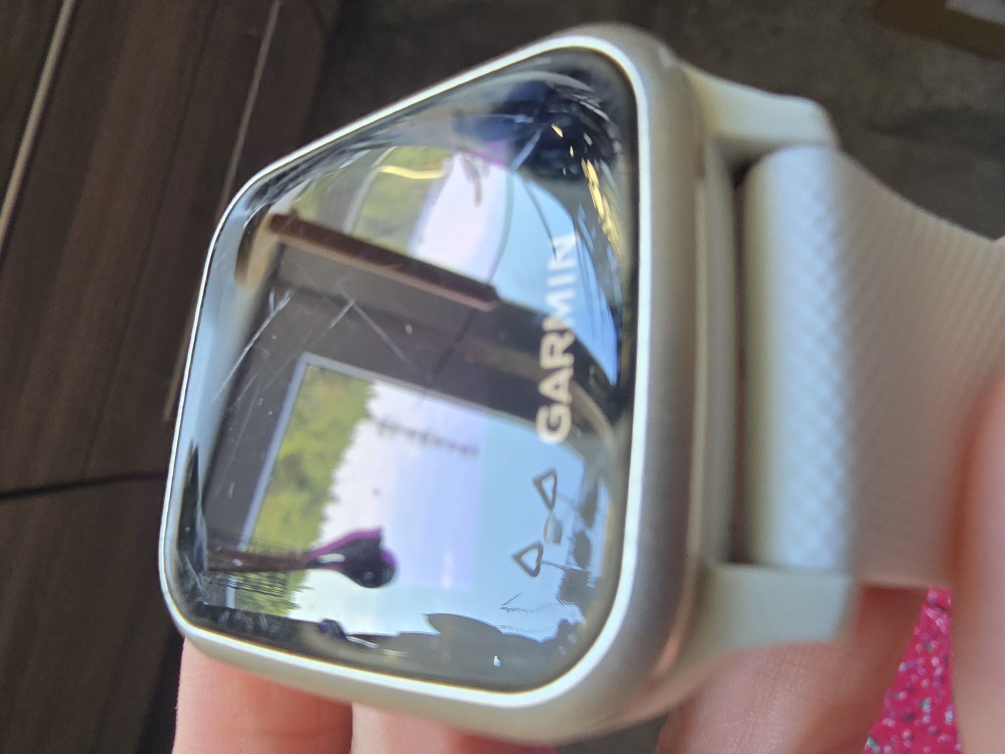 Zegarek Garmin VENU SQ2 biało-złoty