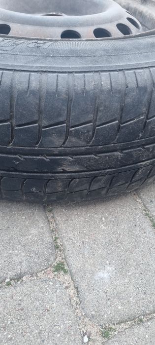 Sprzedam felgi 13 cali 4x100 wraz z oponami od OPLA