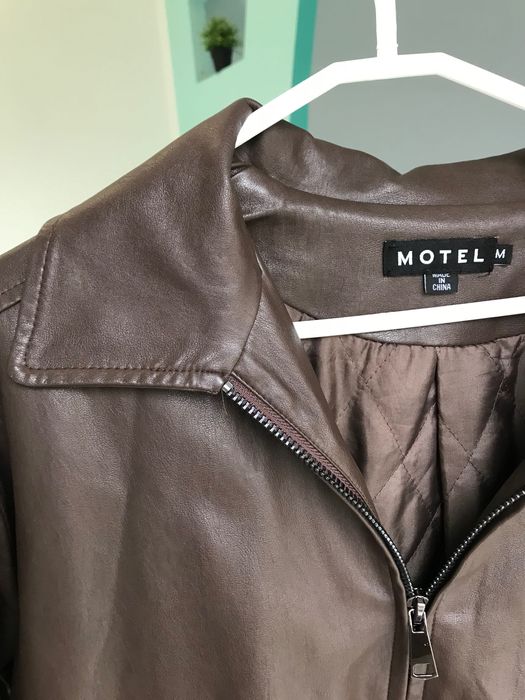 Куртка жіноча коричнева