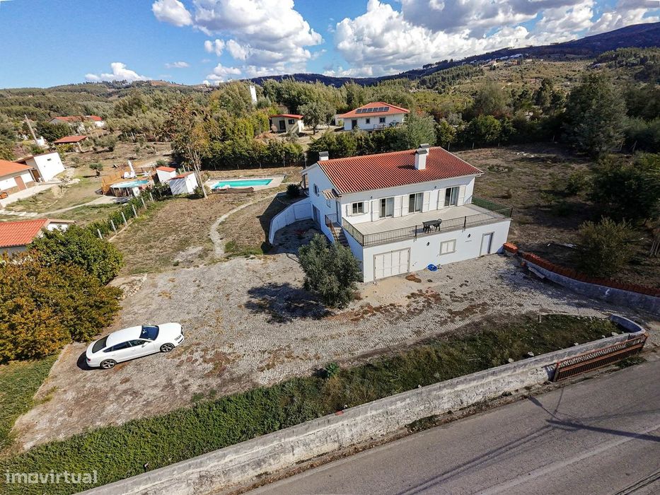 Refúgio Familiar no Interior de Portugal - Piscina, Lareira e Natureza