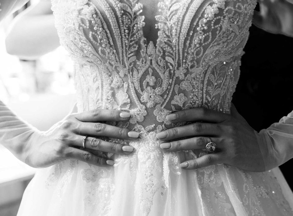 Sprzedam suknię ślubną– raz założona, księżniczka, długi rękaw +welony