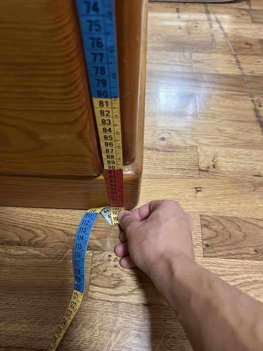 Comoda madeira 4 gavetas em bom estado