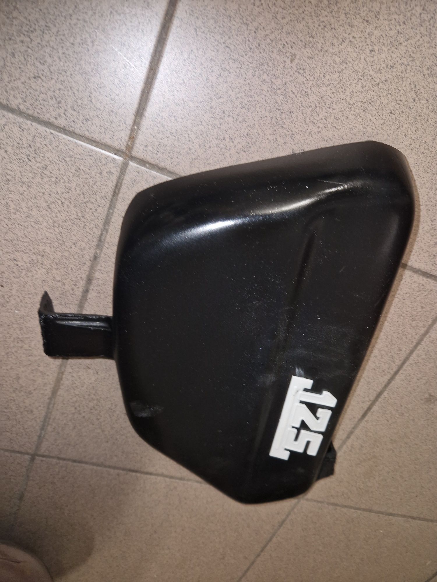 Boczek osłona lewa strona wsk 125 b3 jednoramowa pl