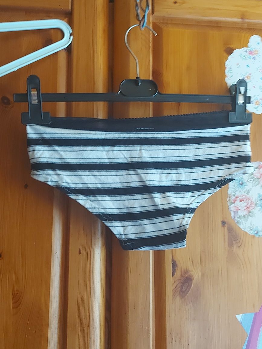 Majtki damskie rozmiar M/L