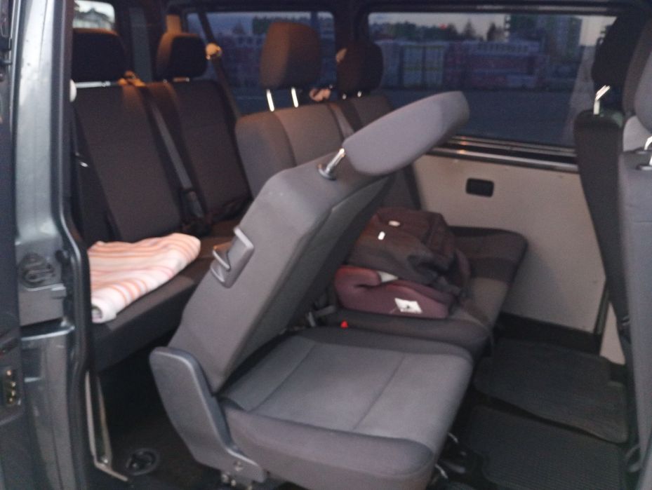 Sprzedam VW t 6 transporter caravelle 2.0 tdi 9 -osob.2016 rok.klima.