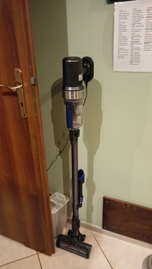 Sprzedam  Bezprzewodowy  Odkurzacz Pionowy   Profi Carey  PC-BS 3085A