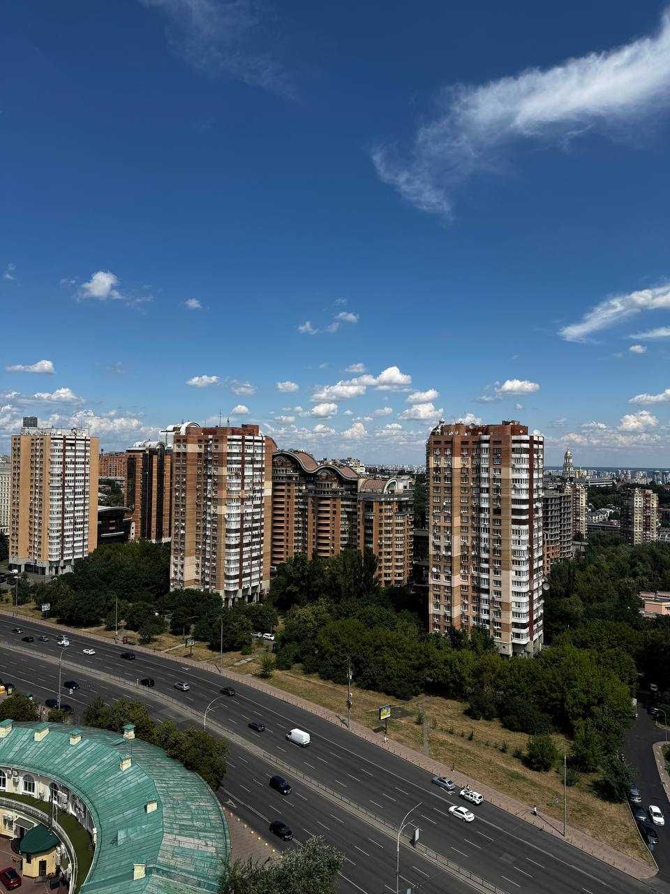 153м2 продаж квартири в ЖК на Печерську