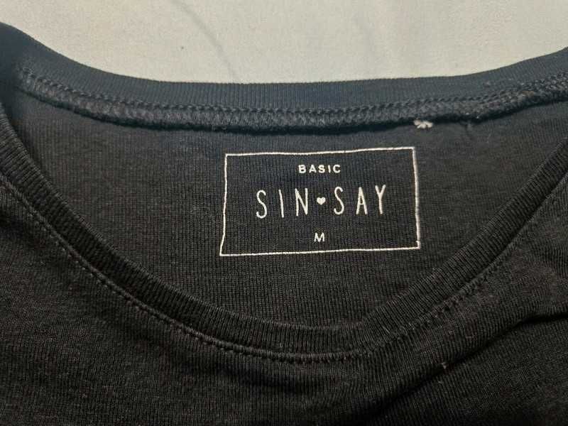 Czarna koszulka z kieszonką Basic Sinsay M stan bdb