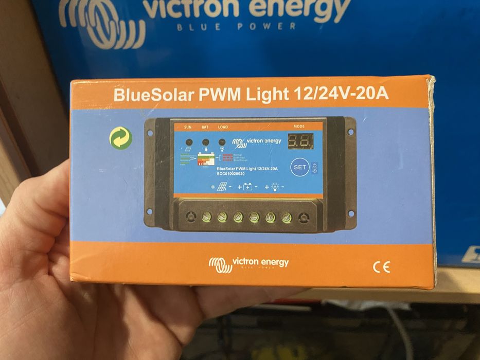 Контролер заряду Victron Energy 20А.  12/24v