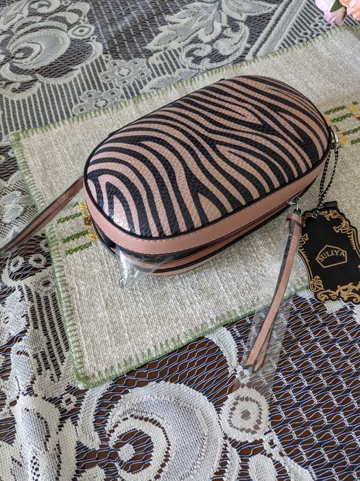 Сумка крос боди ,подарунок гарний,  НОВА з довгою ручкою модна