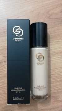 Podkład mineralny Giordani Gold SPF 20