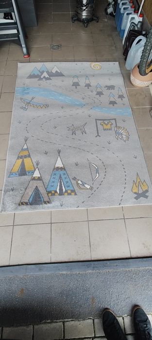 Dywan szary/popielaty 1.33m x 1.9m