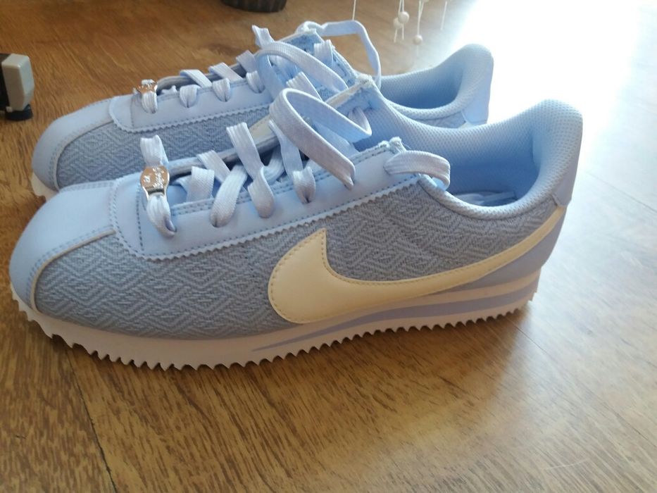 Nowe Buty Nike 38.5 190zl