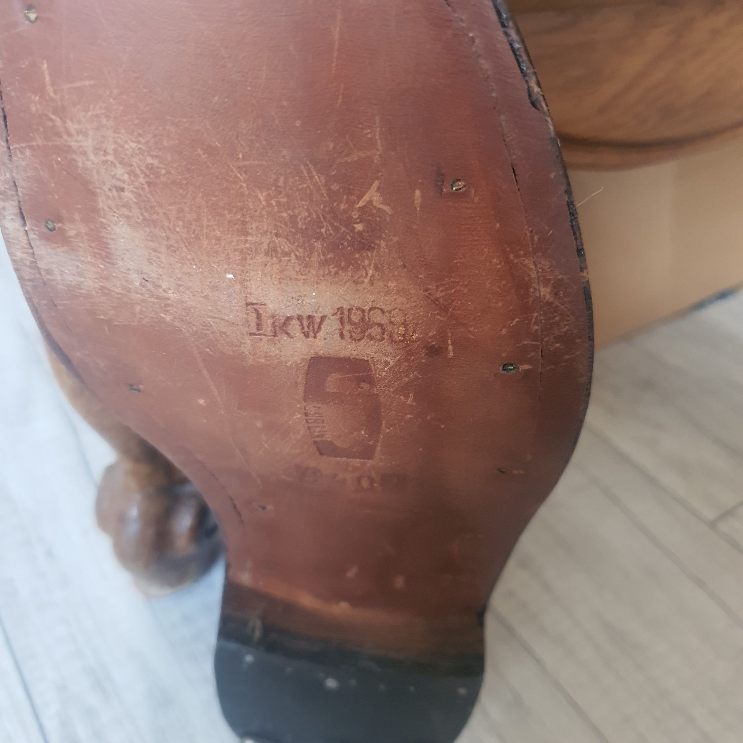 Buty wojskowe kute z 1969 roku
