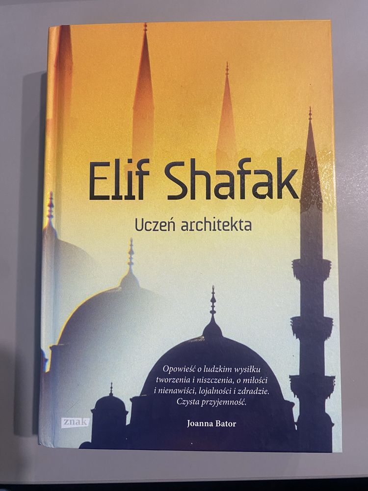 Elif Shafak Uczeń Architekta ksiazka