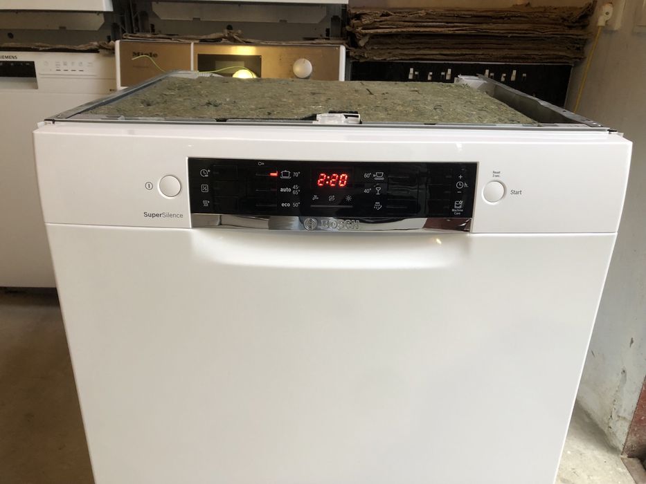 Посудомийна машина Bosch Serie 4 Zeolith 2020 рік