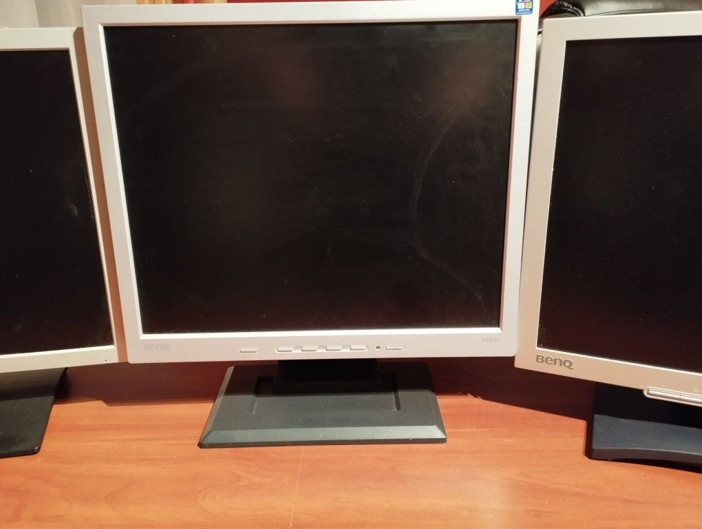 Monitor LCD 19" cali VGA