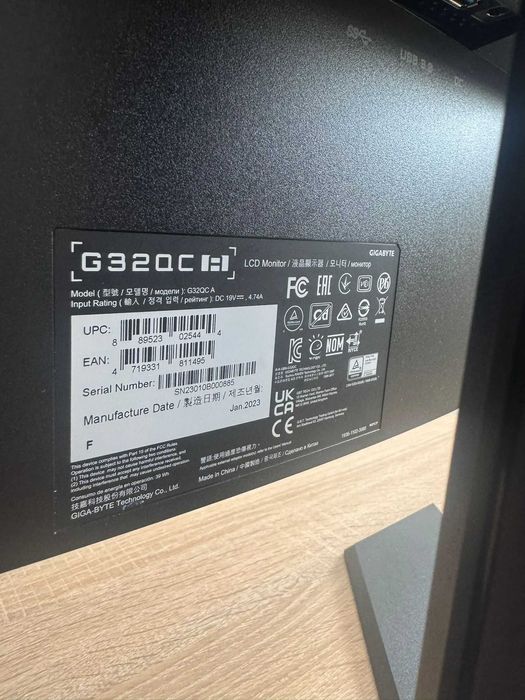 Monitor Curvo Gigabyte 32" G32QC VA 165Hz 1ms