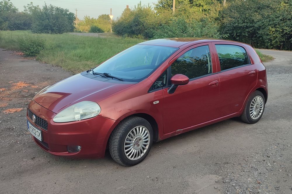 Автомобіль Fiat Grande Punto, 1,4, 2008, автомат.