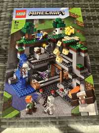 LEGO Minecraft 21169 Pierwsza przygoda