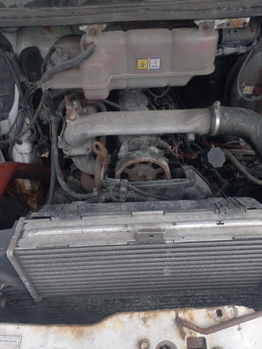Części Iveco Daily silnik skrzynia most dyfer resory koła zderzak szyb
