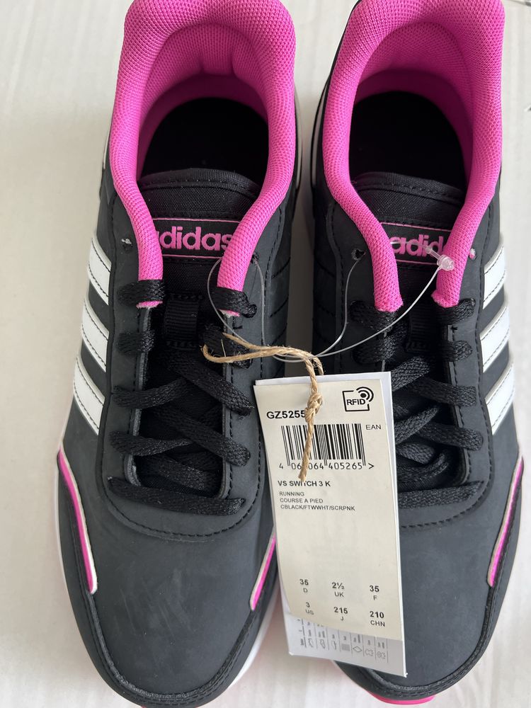 Ténis novos marca Adidas, tamanho 36.