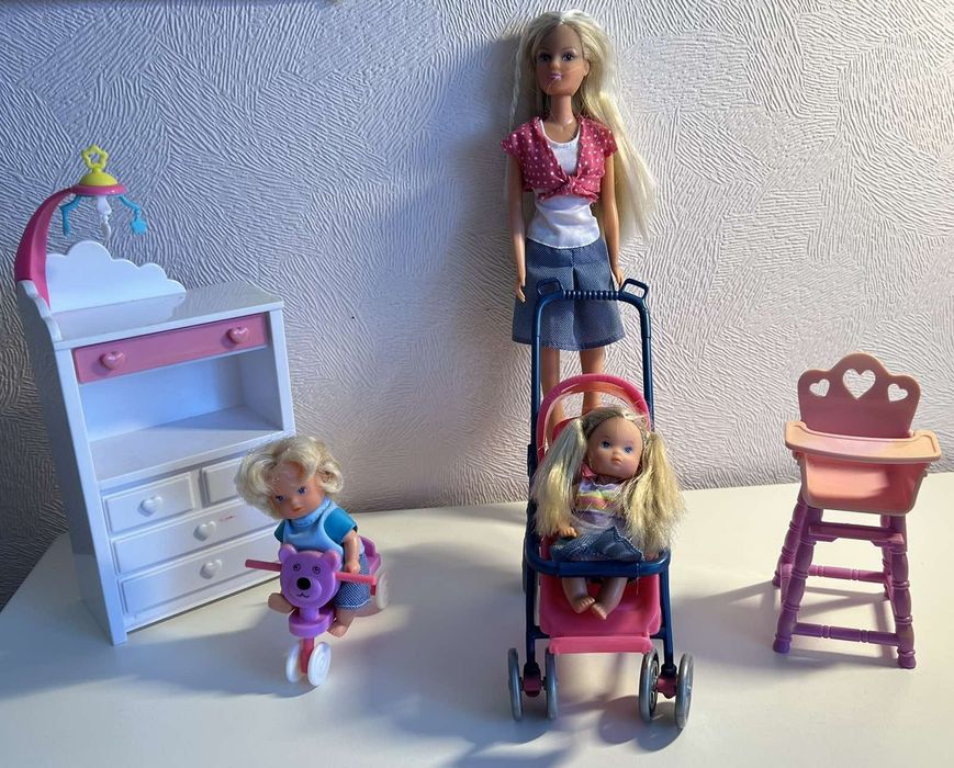 Лялька барбі з дітьми