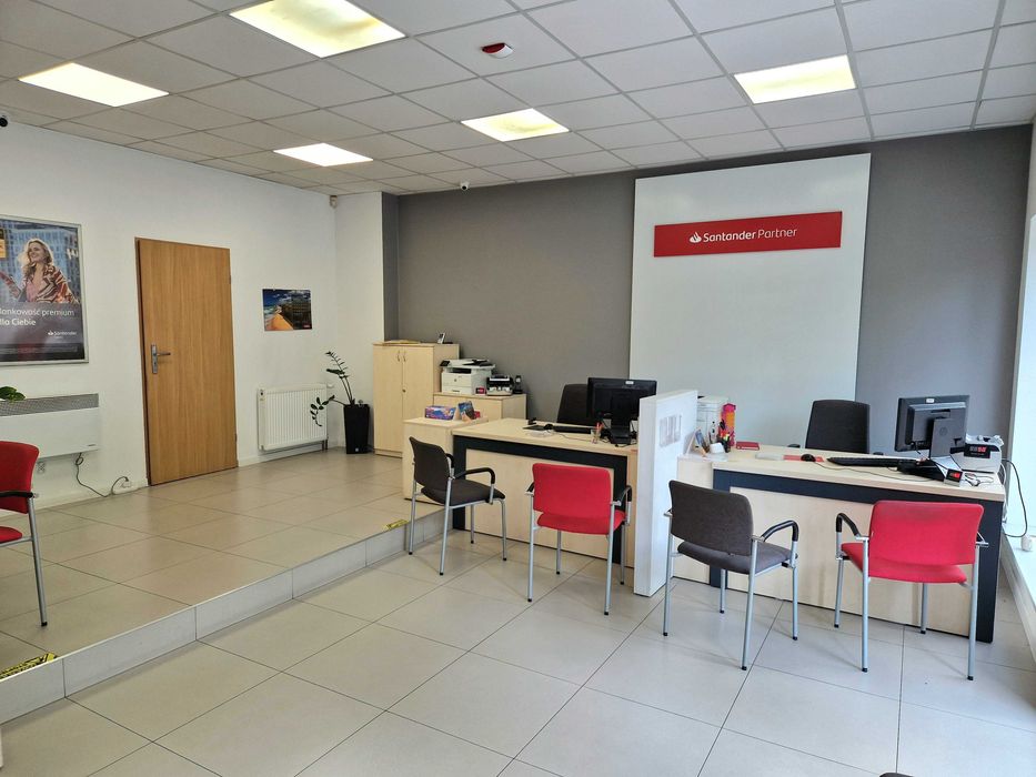 Lokal usługowo - handlowo - biurowy 70m²