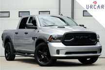 RAM 1500 2020' / Dodge RAM 1500 Classic Express / 4x4 / Crew Cab 5.7 Hemi /
