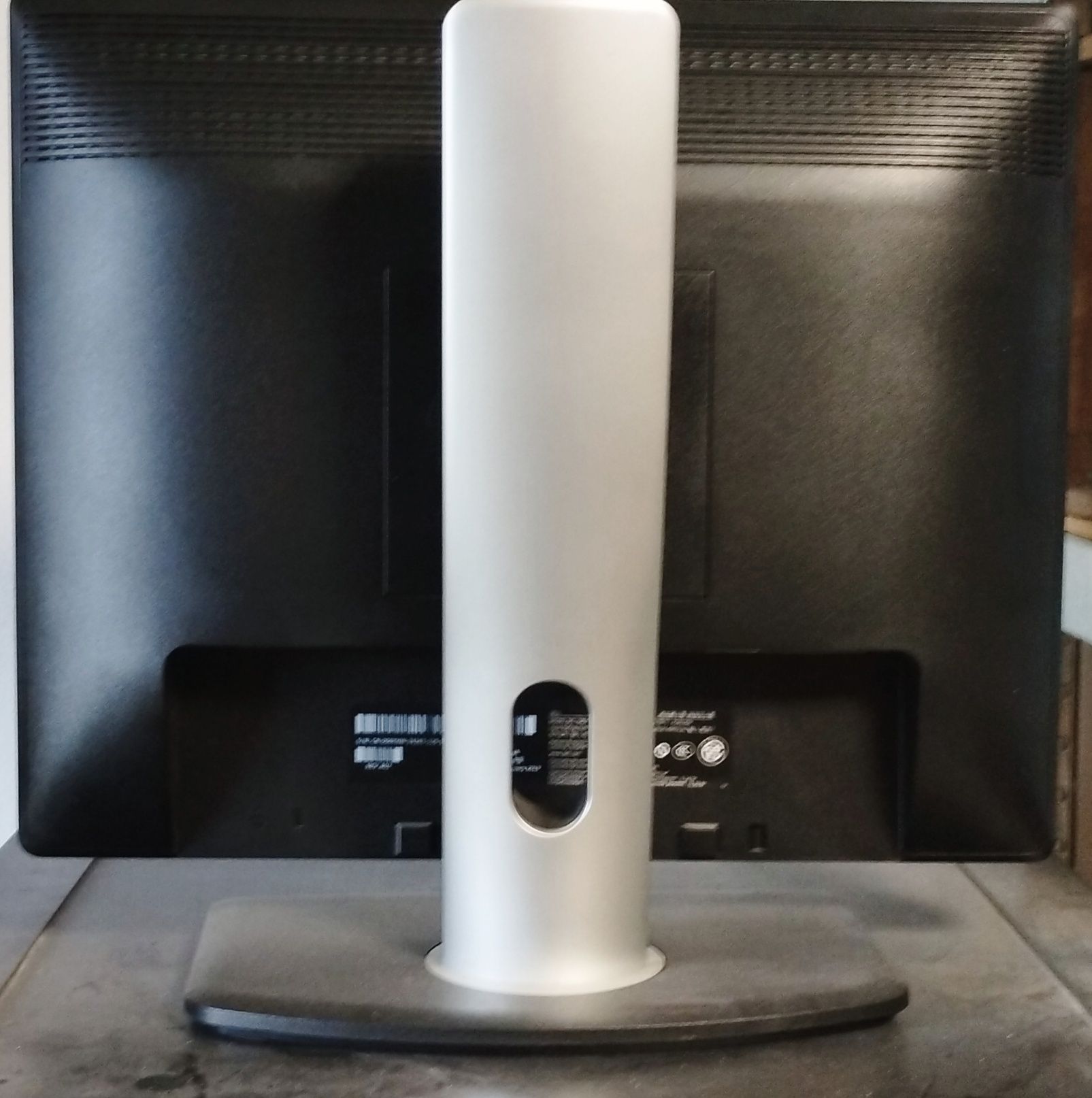 Monitor Dell P1913SB