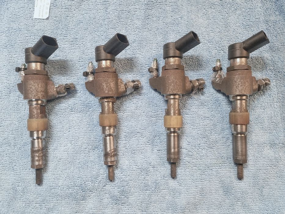 Wtryskowacze 1.6 e-hdi nr 980244.8680  Peugeot Citroen Ford Volvo