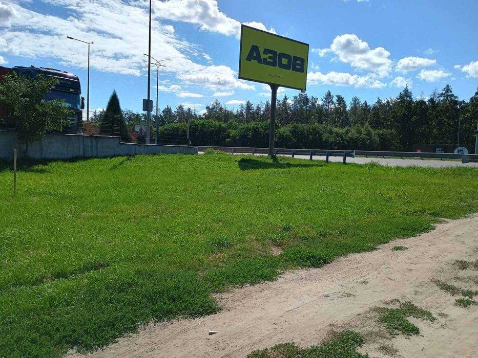 Фасадна ділянка,Бориспільська траса,під зарядну станцію