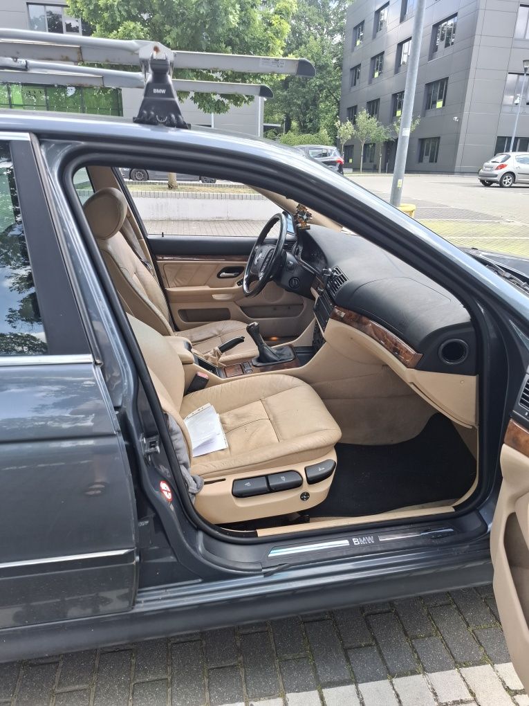 E39 2000r. 2.8 M52 B28 manualna xenon Fv VAT kompletna. Nowe OC