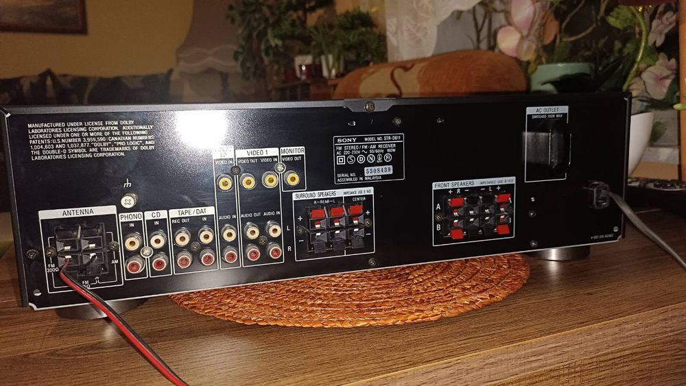 Amplituner Sony STR-D 611